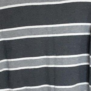 Aeropostale V-Neck Sweater Mens Size Medium Gray Striped